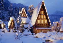 外媒：纽卡VS桑德兰女足比赛，纽卡球迷高唱“赢了奖杯就站起来”.